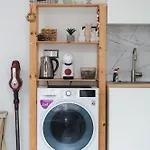 Velik Apartament *